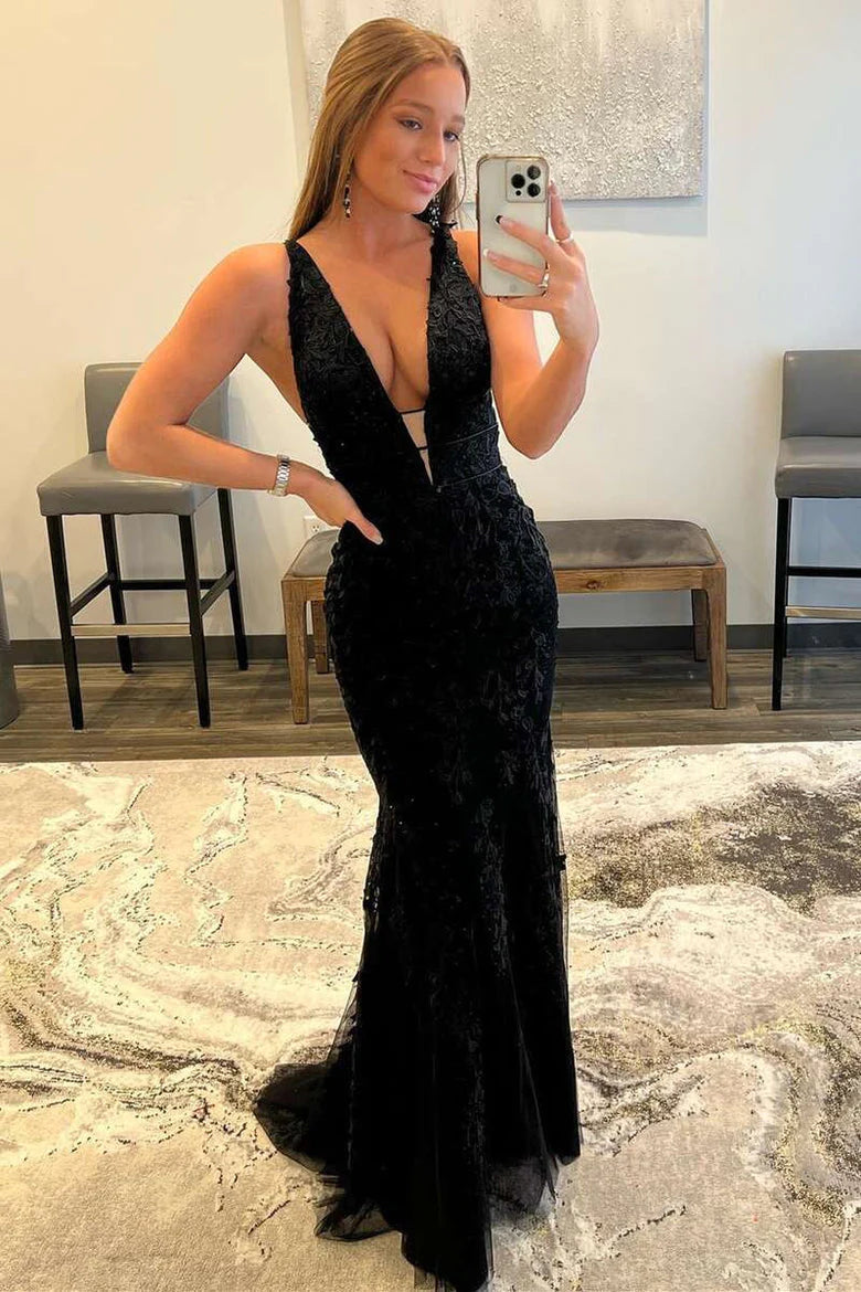 V Neck Prom Dresses Mermaid Lace With Applique And Sash Sweep Train