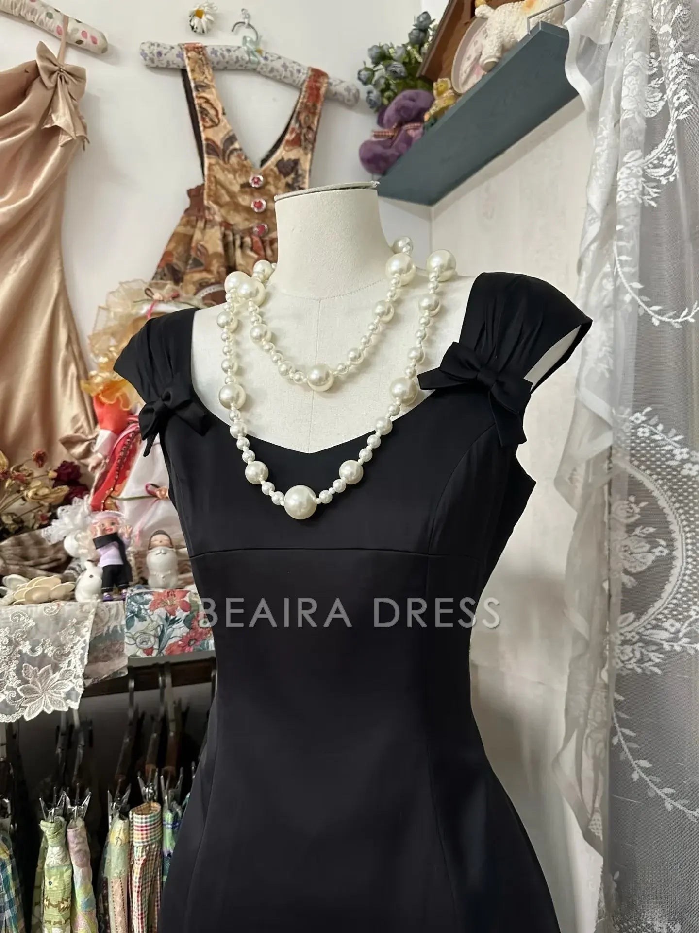 Beaira Vintage Fashion Ball Gown Black Short Length Homecoing Birthday Dress Cocktail Dresses