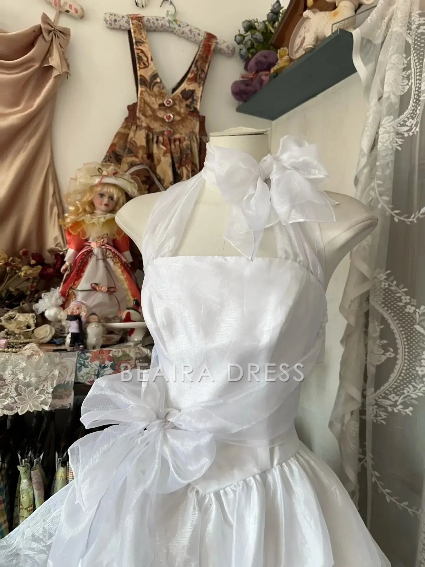 Beaira Vintage Fashion Ball Gown White Short Length Homecoing Birthday Dress Prom Dresses