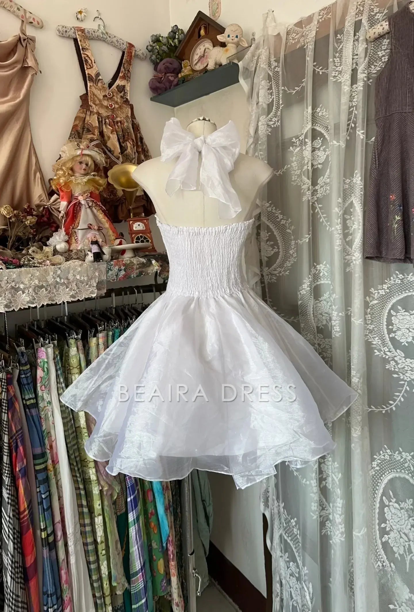 Beaira Vintage Fashion Ball Gown White Short Length Homecoing Birthday Dress Prom Dresses