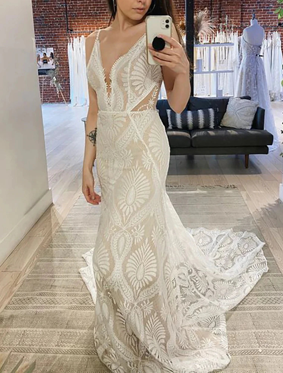 Beach Vintage Open Back Wedding Dresses Mermaid / Trumpet Camisole V Neck Sleeveless Sweep / Brush Train Chiffon Bridal Gowns With Pleats Solid Color