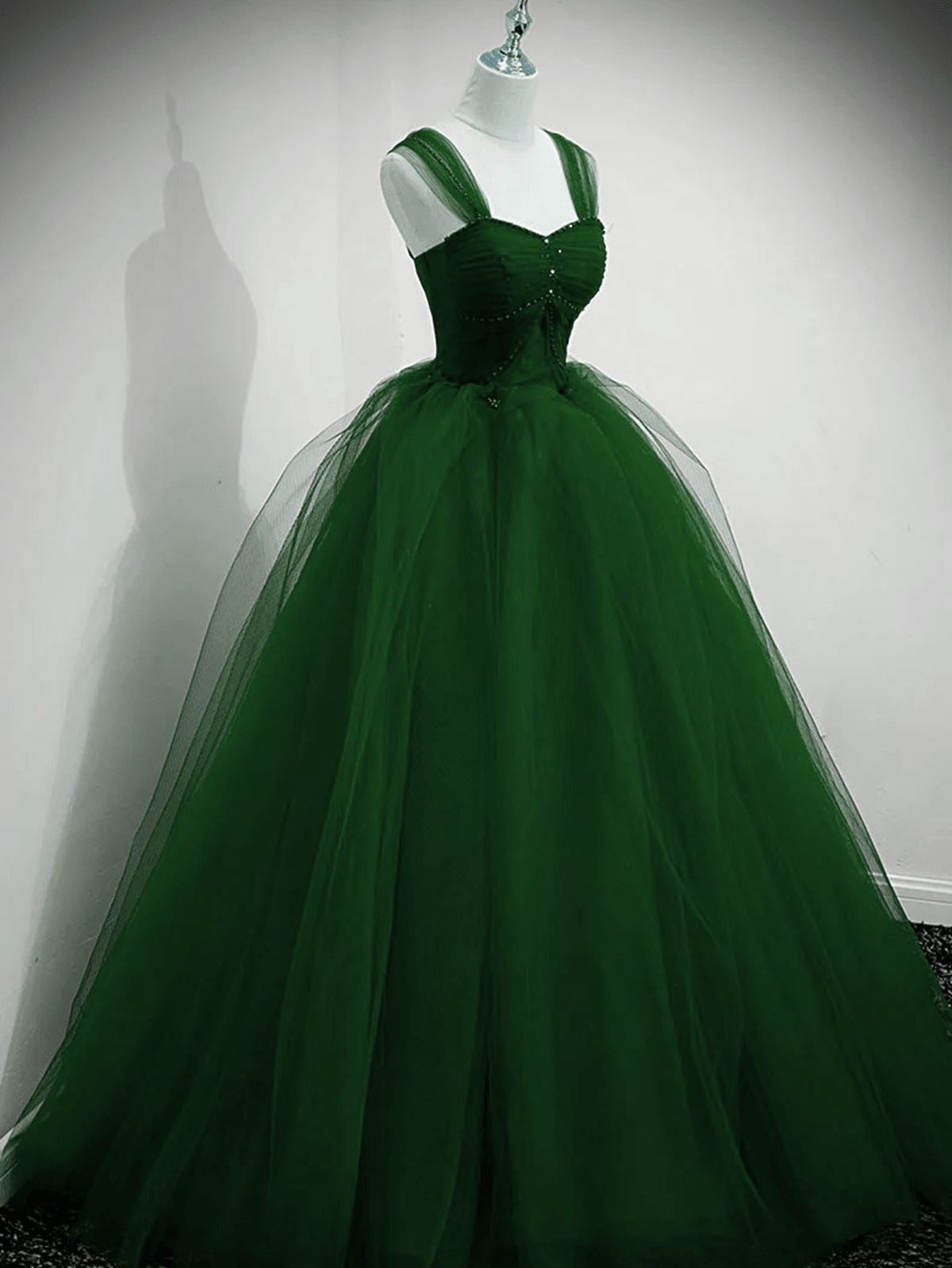 Beaira Cute Ball Gown Green Tulle Long Party Dress Green Sweet 16 Dress prom dresses with long sleeves