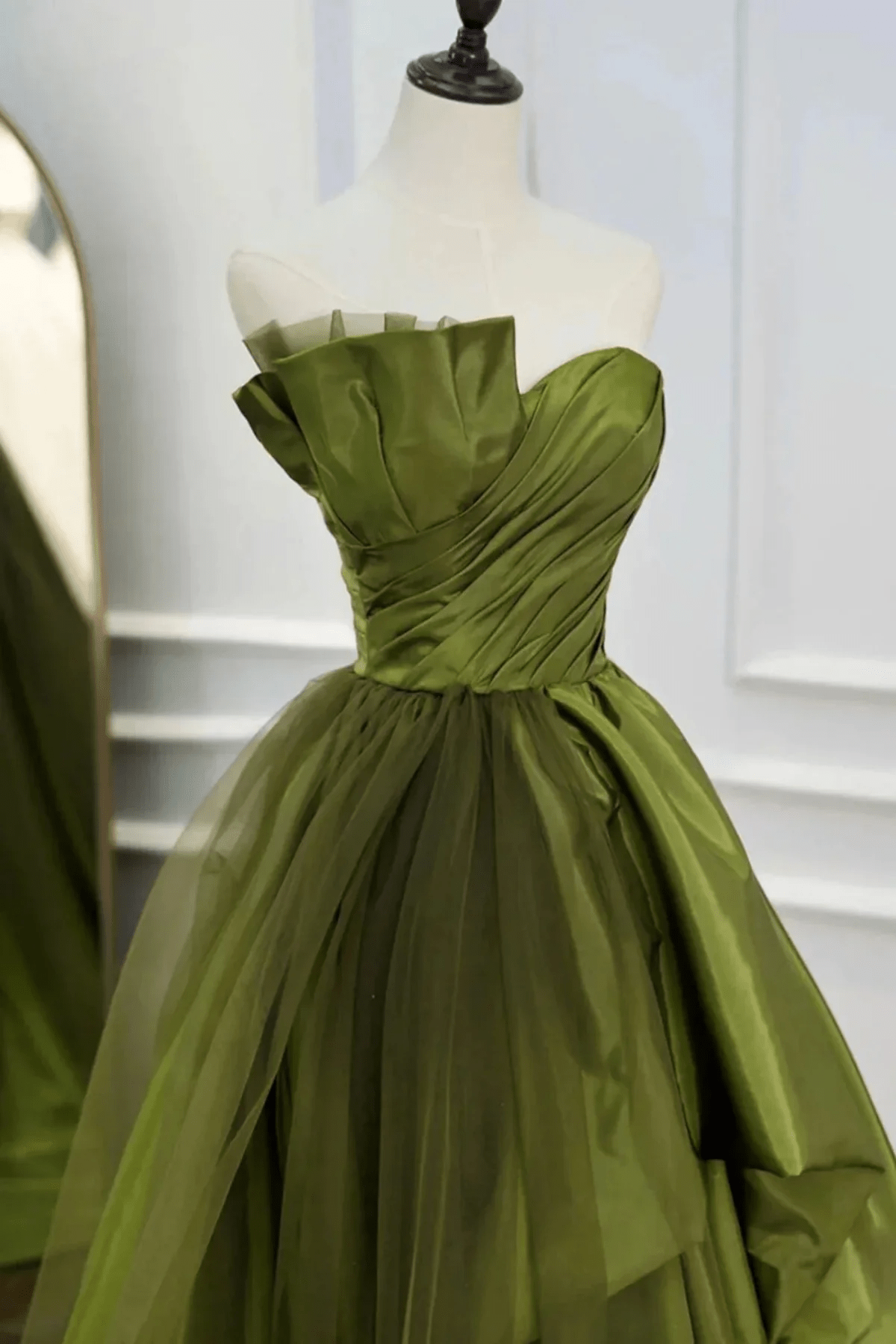 Beaira Green Sweetheart Long Formal Dress Green Sweet 16 Party Dress Prom Dress prom dresses with long sleeves