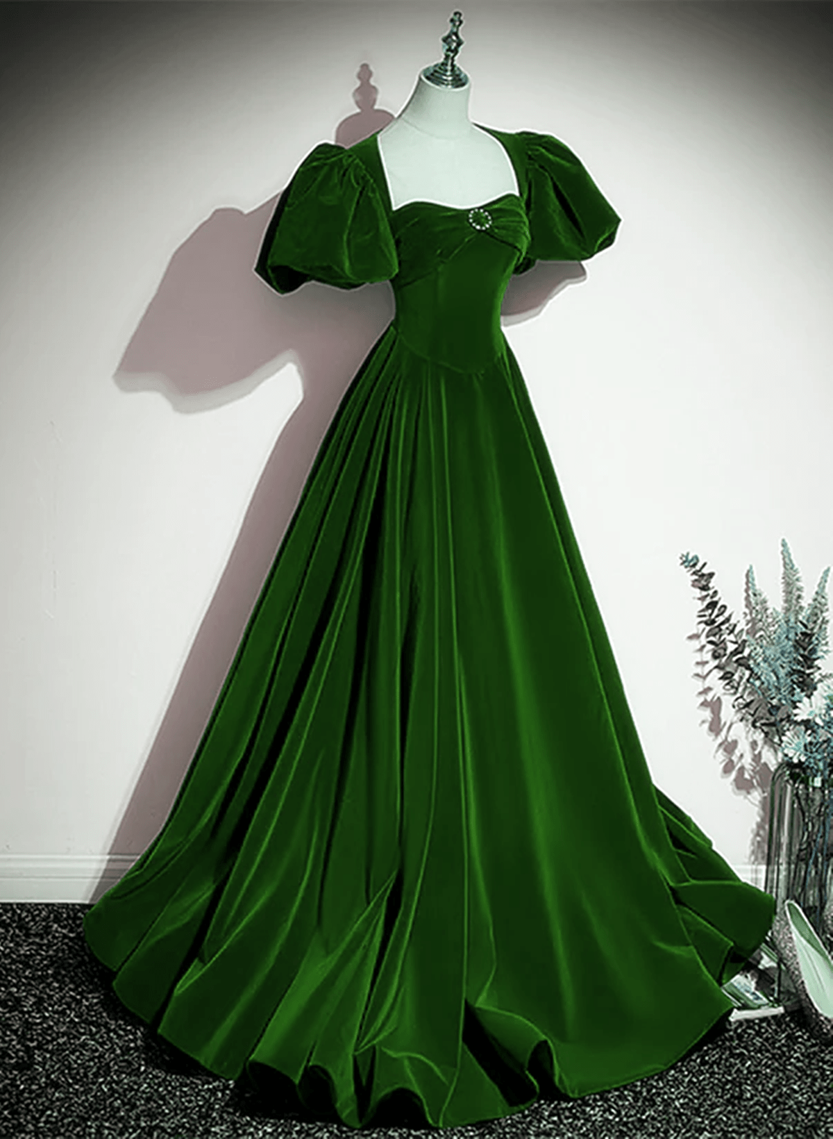 Beaira A-line Velvet Backless Long Evening Dress Green Short Sleeves Formal Dress Prom Dress prom dresses with long sleeves