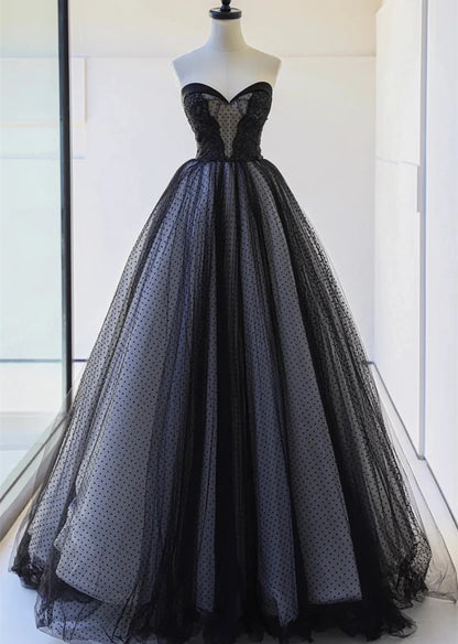 Beaira Lovely Black Strapless Tulle Lace Long Prom Dress A-Line Sweetheart Neck Evening Party Dress