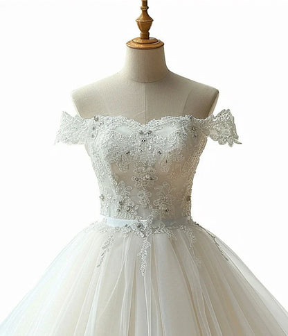 Beaira Cute White Short Tulle with Lace Applique Prom Dress White Homecoming Dress