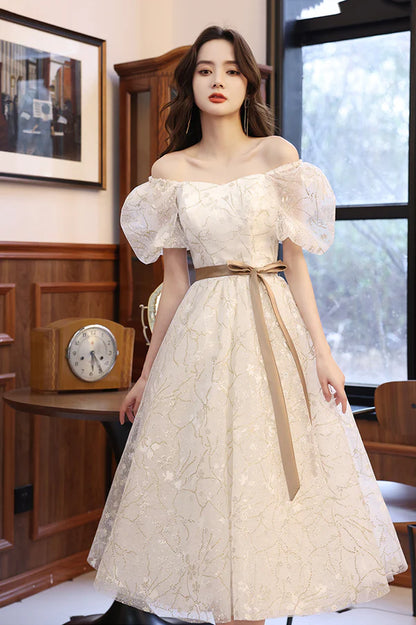 White Tulle Knee Length Prom Dress Cute Short Sleeve Homecoming Dress