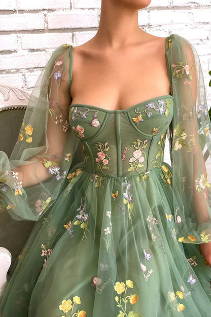 Green Tulle Lace Short Prom Dress Cute Long Sleeve Homecoming Party Dress