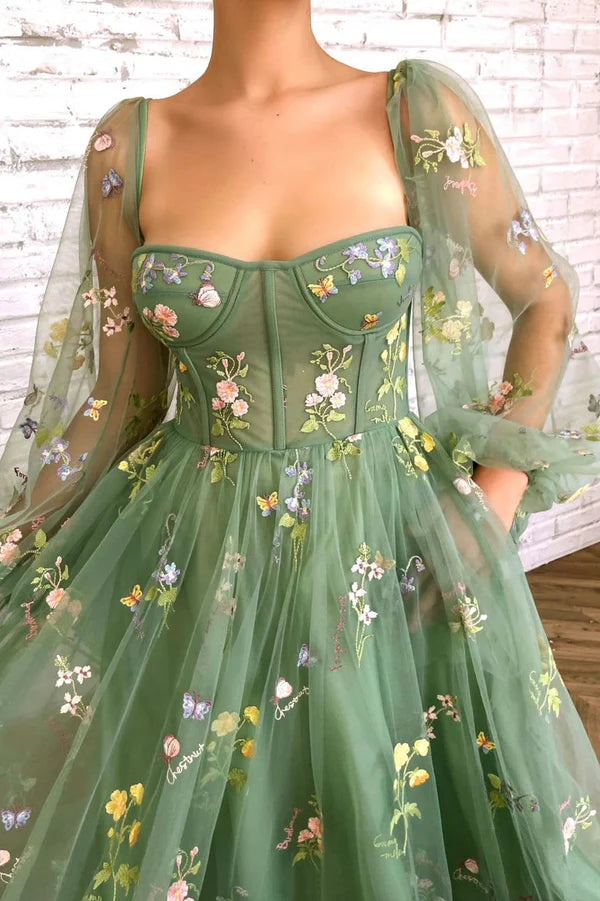 Green Tulle Lace Short Prom Dress Cute Long Sleeve Homecoming Party Dress