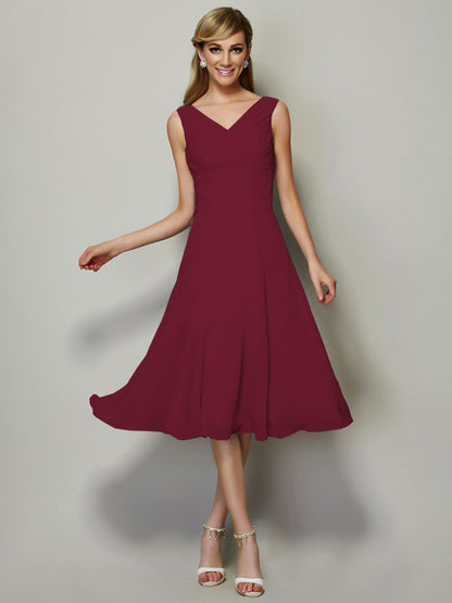 A-Line/Princess V-neck Sleeveless Pleats Short Chiffon Bridesmaid Dresses