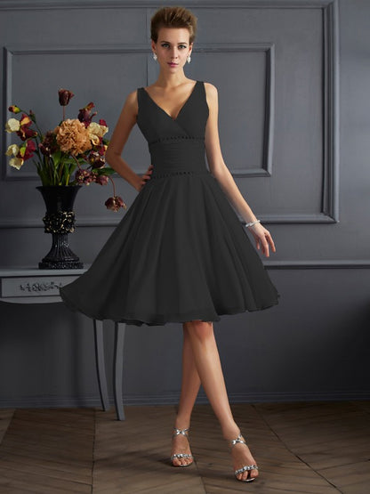 A-Line/Princess V-neck Sleeveless Pleats Short Chiffon Bridesmaid Dresses