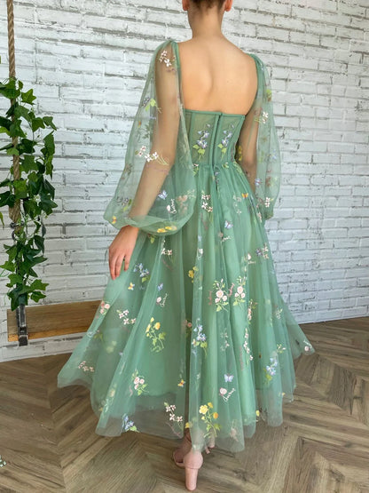 A Line Stunning Sweetheart Neck Appliques Long Sleeve Homecoming Dress