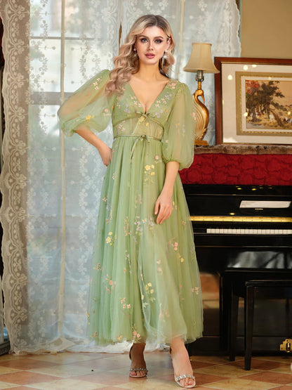 A Line V Neck Long Sleeves Homecoming Dresses Tulle With Embroidery