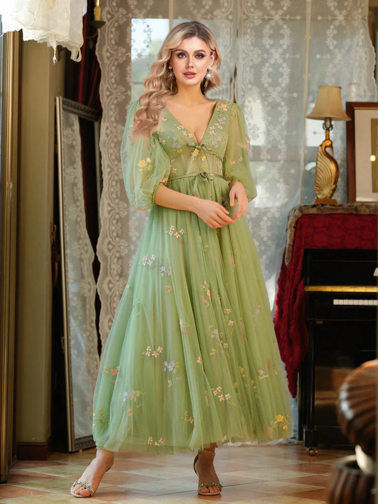 A Line V Neck Long Sleeves Homecoming Dresses Tulle With Embroidery