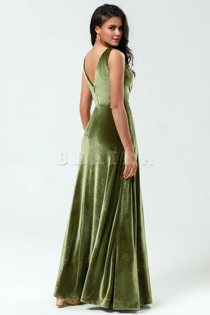 Beaira A Line V-Neck Ruched Floor-Length Slit Velvet Bridesmaid Dress Bridesmaid dress shop ﻿