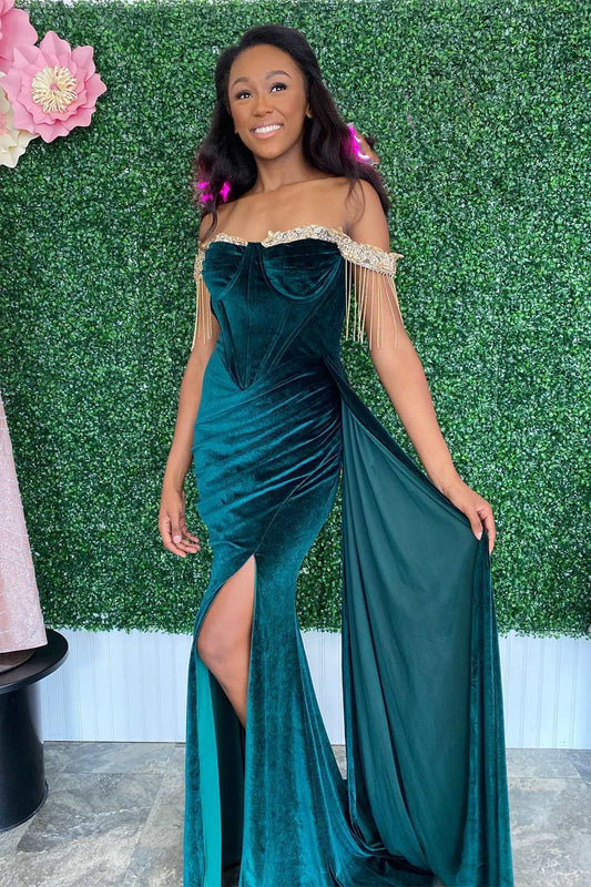 Amazing Emerald Velvet Off-the-Shoulder Fringe Slit Prom Dresses Evening with Attached Train