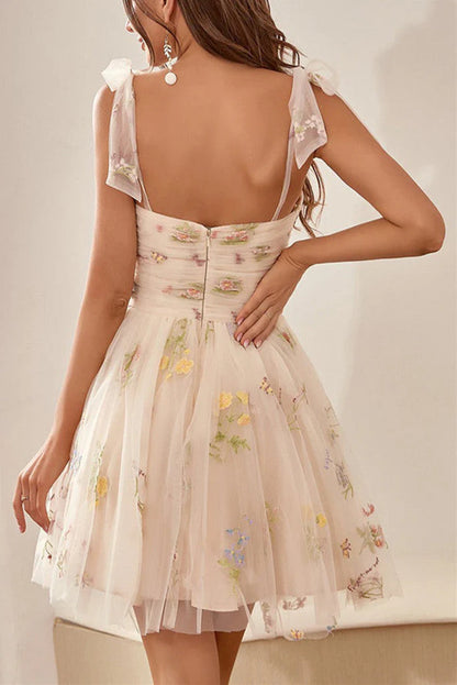 Charming A-Line Tulle Floral Appliques Sweetheart Short Homecoming Dress