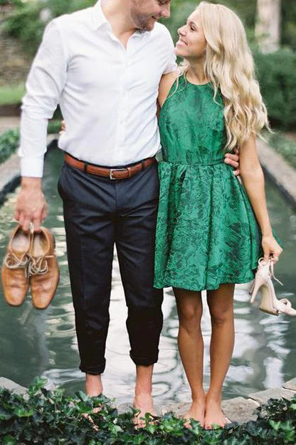 Cute Lace Green Scoop Backless Short Cocktail Dresses Above Knee Homecoming Dresses