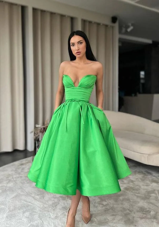 Green Satin Strapless Ball Gowns Tea Length Short Cocktail Dress Homecoming Dresses