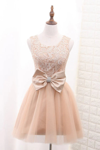 Lace Short Champagne Ball Gown Sleeveless Bowknot Open Back Scoop Homecoming Dresses