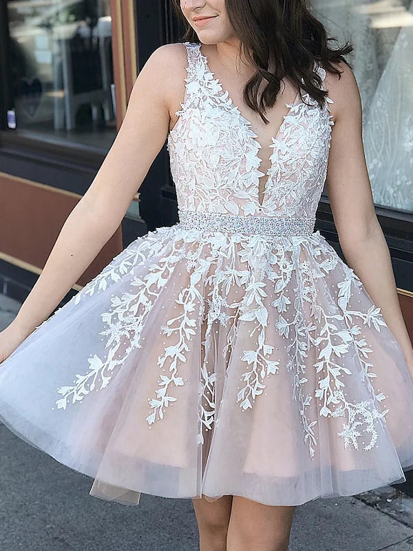 A-Line V-Neck Sleeveless Tulle Homecoming Dresses With Appliques