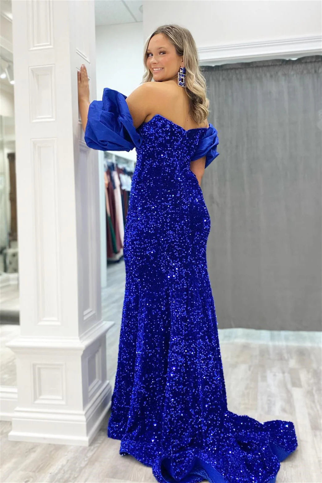 Mermaid Off The Shoulder Sweetheart Puff Sleeves Sequins Long Prom Dress