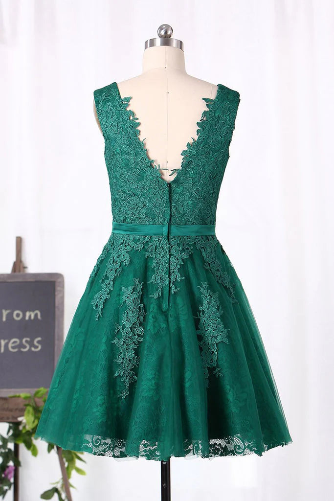 A Line Scoop Tulle & Appliques Homecoming Dresses With Sash