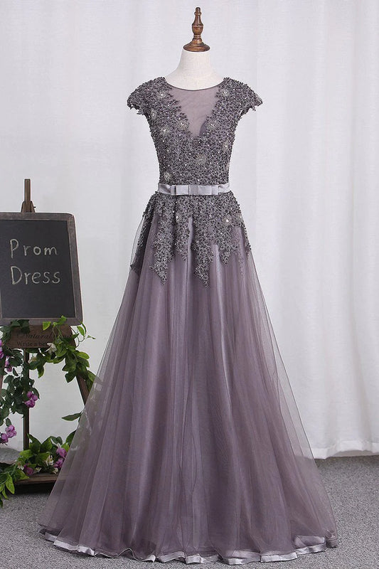 Scoop Tulle Party Dresses With Applique And Beaded Bodice