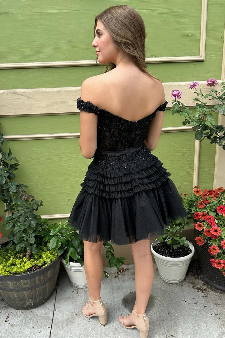 Sexy Off the Shoulder Lace Appliques Homecoming Dresses Short Cocktail Dresses