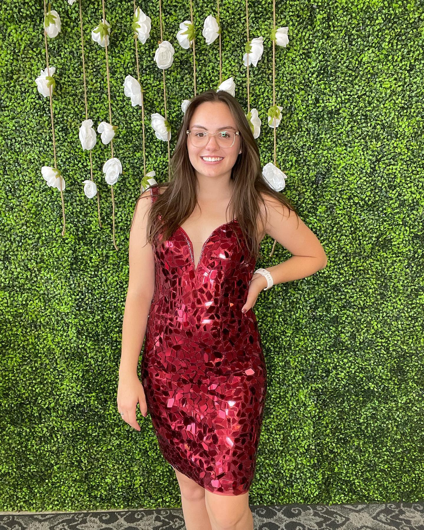 Sexy Red Sequins V Neck Straps Short Homecoming Dresses Cocktail Dresses