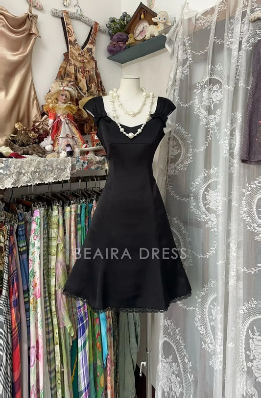 Beaira Vintage Fashion Ball Gown Black Short Length Homecoing Birthday Dress Cocktail Dresses