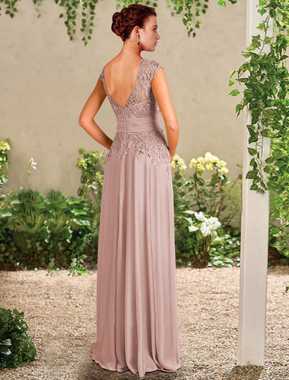 A-Line Mother of the Bride Dress Elegant V Neck Floor Length Chiffon Lace Sleeveless with Pleats Appliques