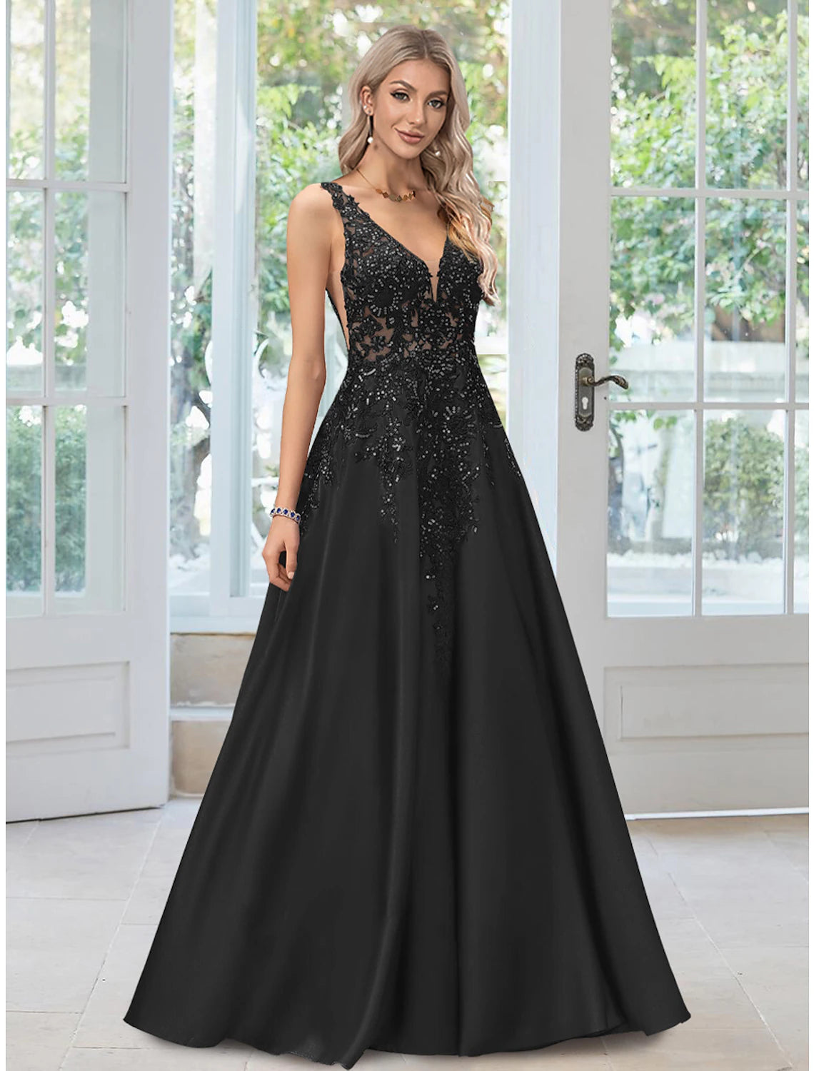 A-Line Evening Gown Floral Dress Formal Black Dress Floor Length Sleeveless V Neck Lace with Appliques