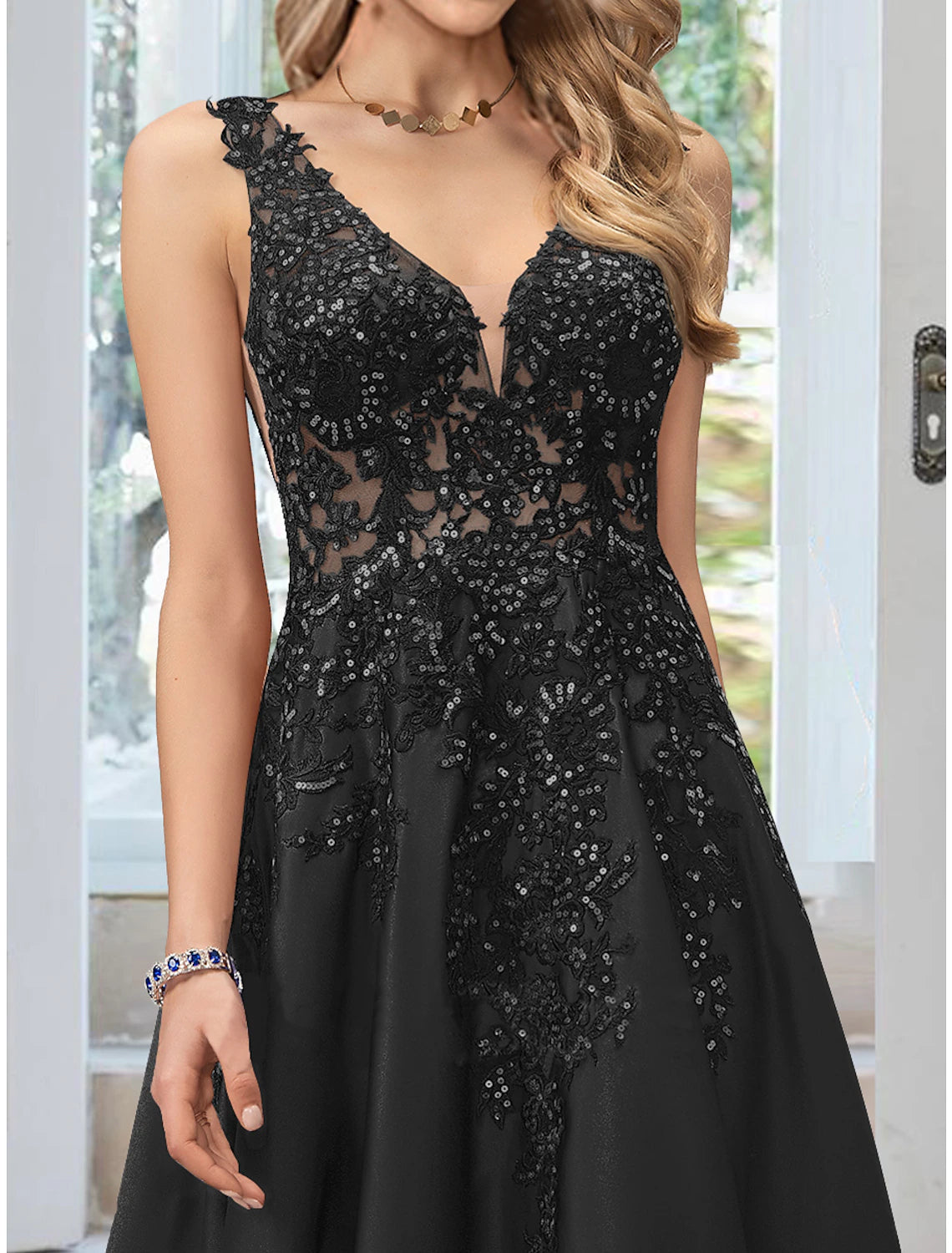 A-Line Evening Gown Floral Dress Formal Black Dress Floor Length Sleeveless V Neck Lace with Appliques