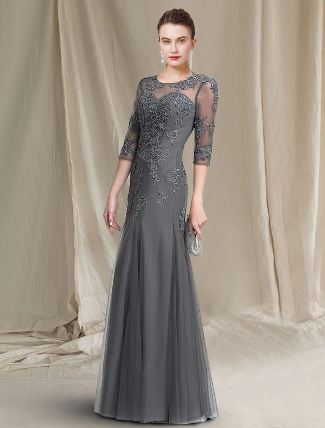 A-Line Mother of the Bride Dress Luxurious Elegant Jewel Neck Floor Length Lace Tulle 3/4 Length Sleeve with Appliques