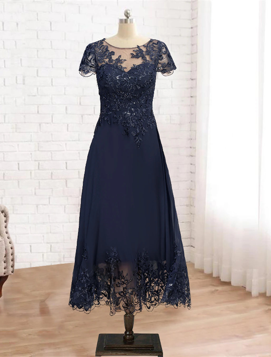 A-Line Mother of the Bride Dress Formal Wedding Guest Vintage Elegant Scoop Neck Tea Length Lace 3/4 Length Sleeve with Sequin Appliques Fall