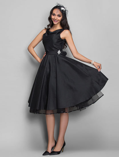 A-Line Cocktail Black Dress Vintage Dress Halloween Wedding Guest Knee Length Sleeveless V Neck Taffeta with Pleats Crystals