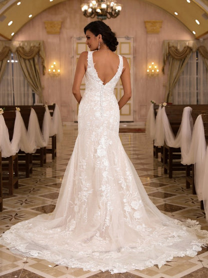 Sheath/Column Lace Applique Straps Sleeveless Sweep/Brush Train Wedding Dresses