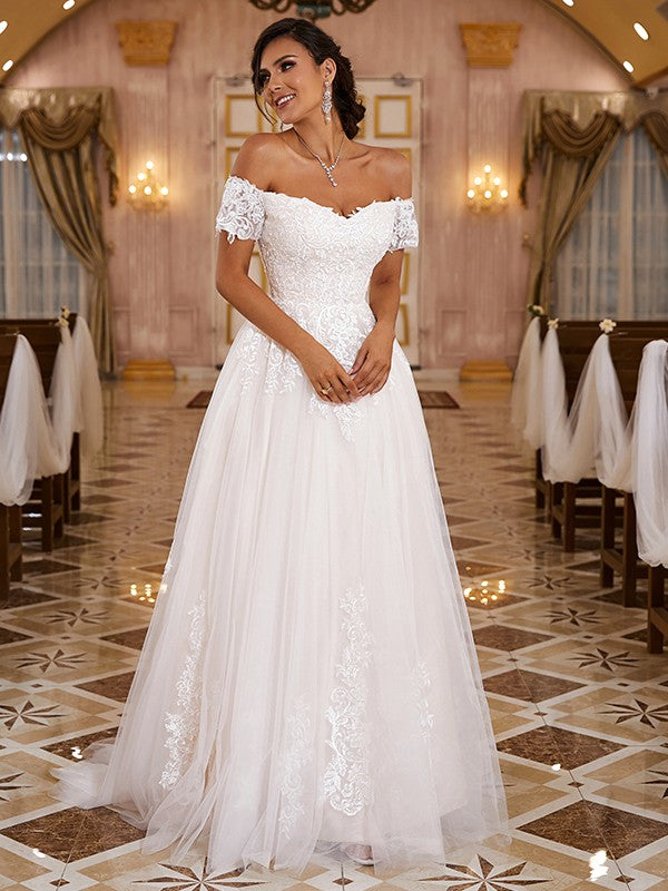 A-Line/Princess Lace Applique Off-the-Shoulder Short Sleeves Sweep/Brush Train Wedding Dresses