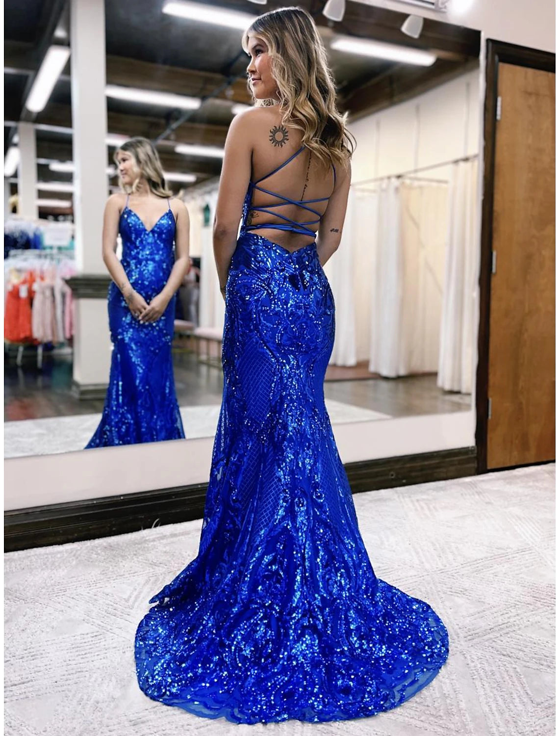 Mermaid / Trumpet Prom Dresses Sparkle & Shine Dress Formal Wedding Party Sweep / Brush Train Sleeveless V Neck Sequined Backless with Glitter Sequin