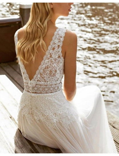 Beach Boho Wedding Dresses A-Line V Neck Sleeveless Sweep / Brush Train Lace Bridal Gowns With Appliques