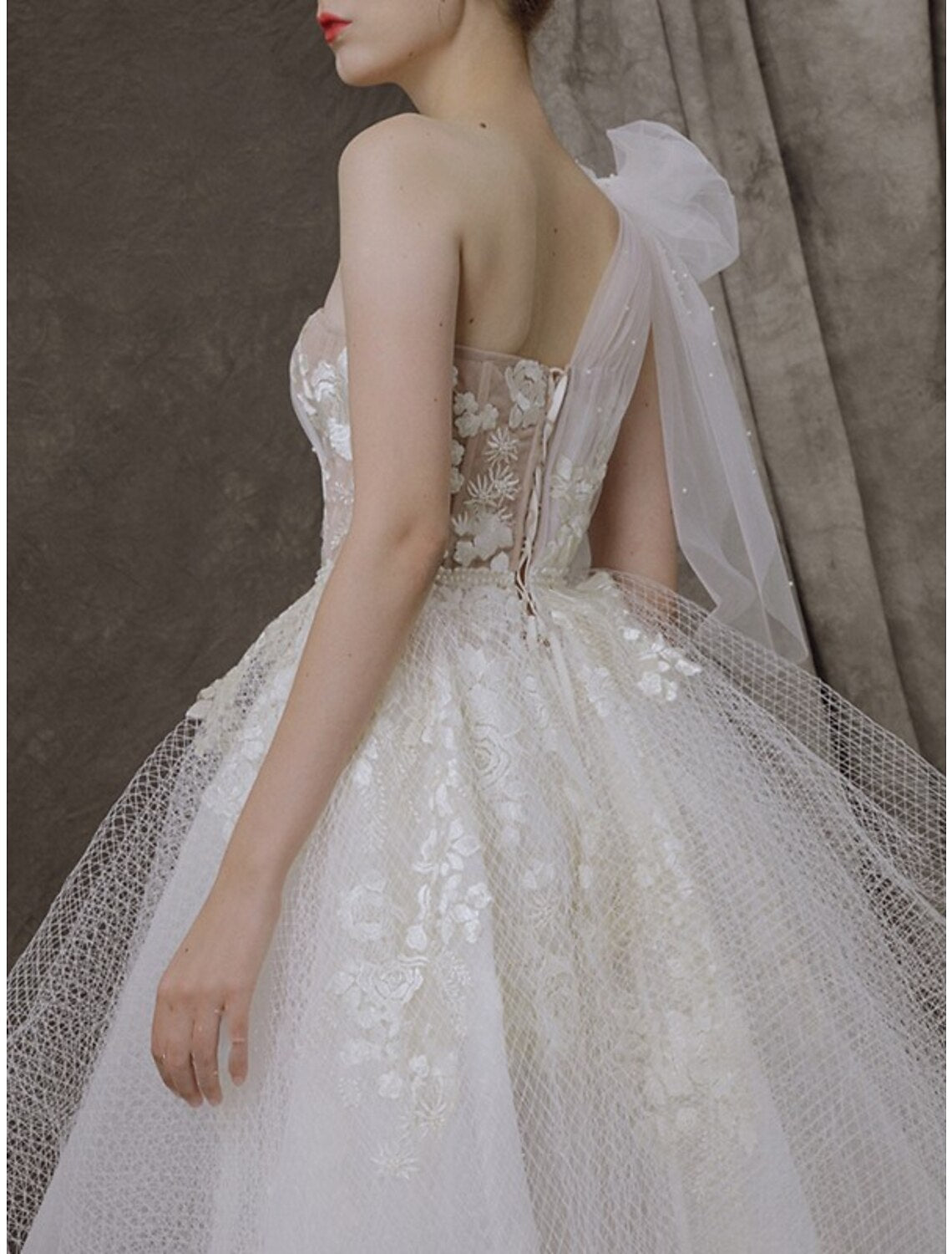 Engagement Vintage Wedding Dresses Jumpsuits One Shoulder Sleeveless Asymmetrical Lace Bridal Gowns With Bow(s) Pleats