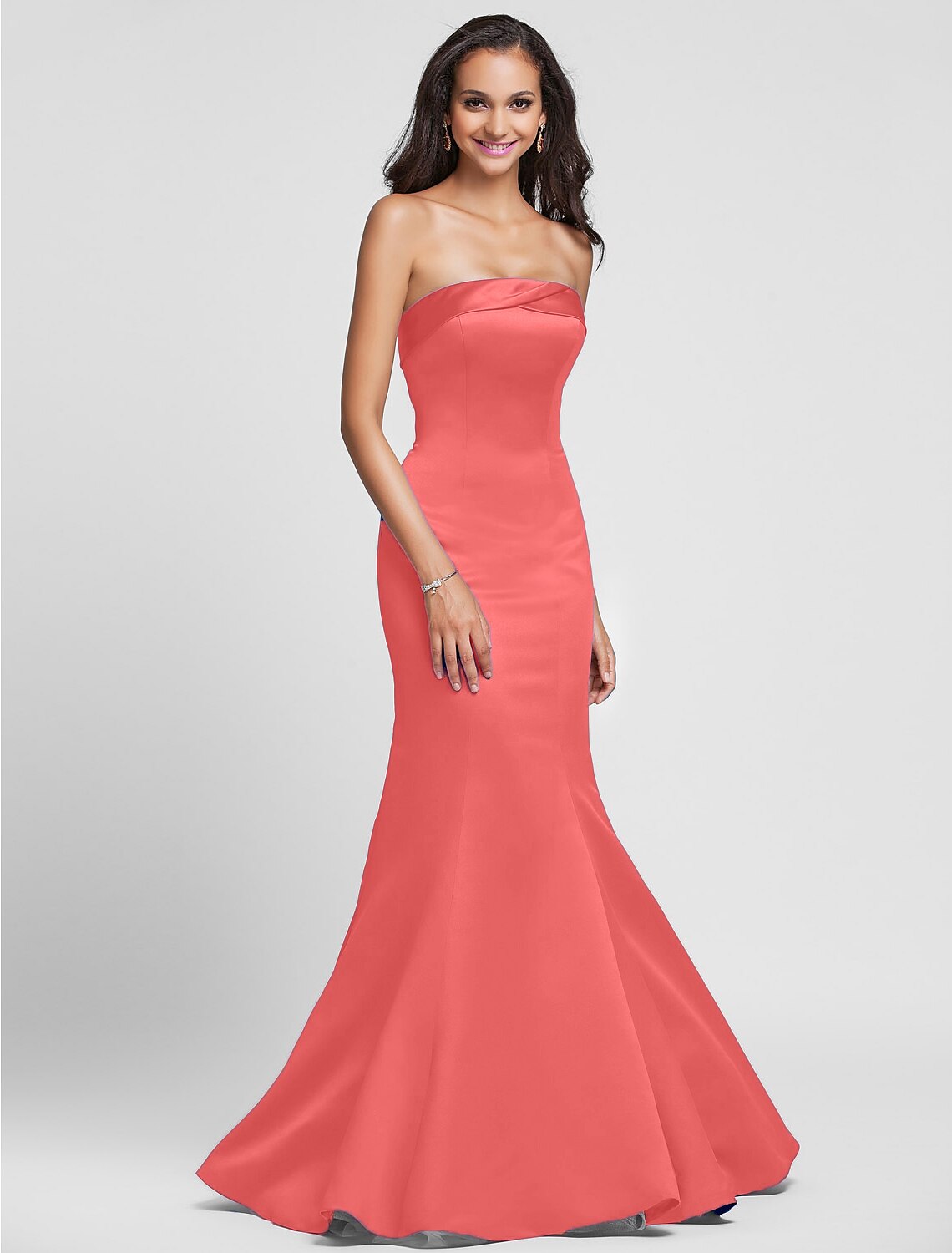 Mermaid / Trumpet Bridesmaid Dress Strapless Sleeveless Lace Up Floor Length Satin with Side Draping