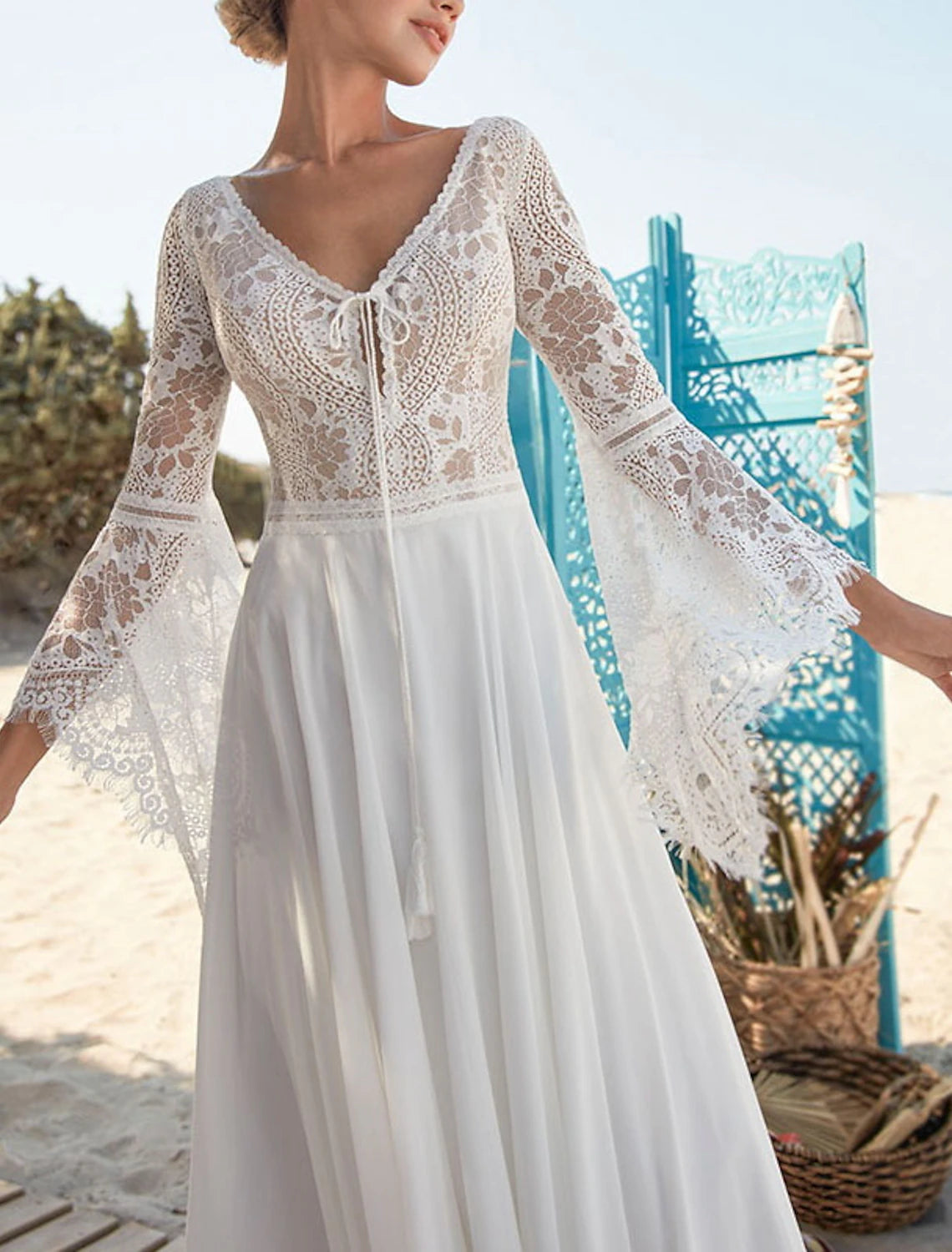 Beach Open Back Boho Wedding Dresses A-Line V Neck Long Sleeve Sweep / Brush Train Chiffon Bridal Gowns With Pleats