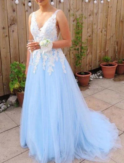 A-line/Princess V Neck Sleeveless Court Train Tulle Prom Dress With Appliqued