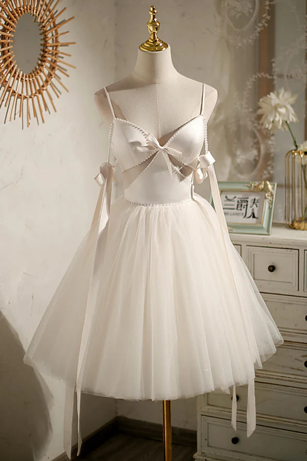 Champagne V-Neck Tulle Short Prom Dress Spaghetti Straps Party Dress with Bow