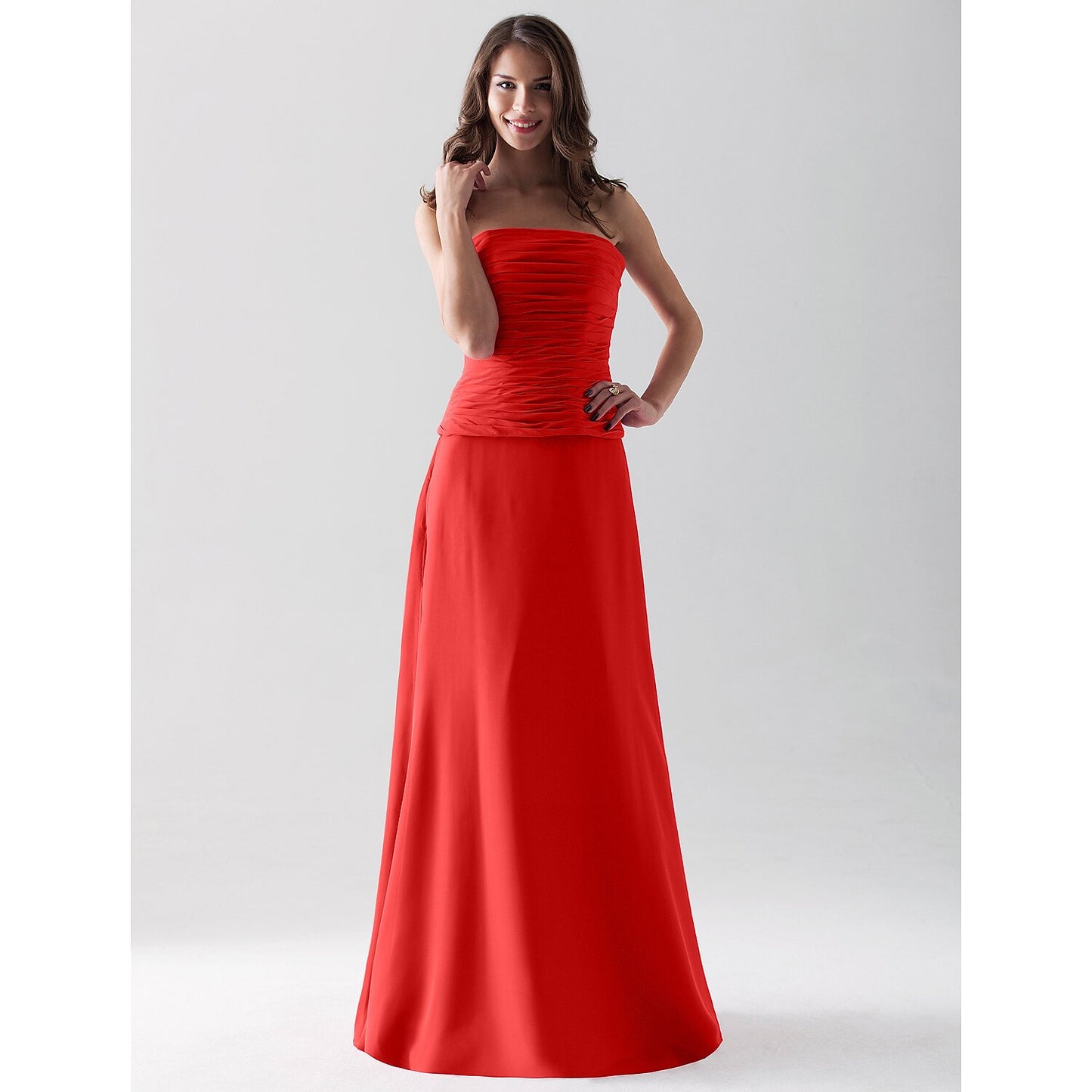 Sheath / Column Bridesmaid Dress Strapless / Straight Neckline Sleeveless Open Back Floor Length Chiffon with Ruched