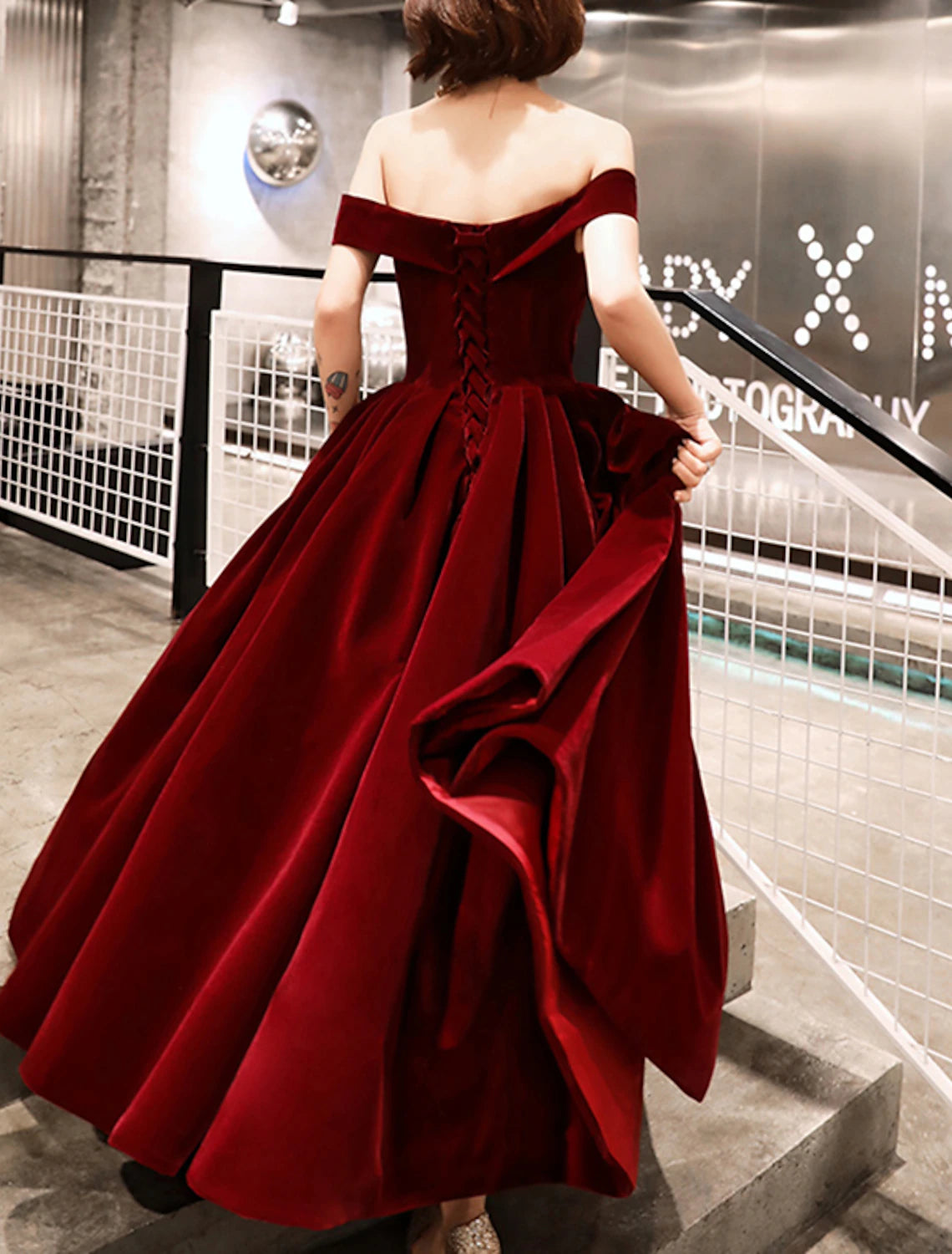 A-Line Evening Gown Elegant Dress Wedding Guest Formal Evening Ankle Length Short Sleeve Off Shoulder Velvet with Sleek