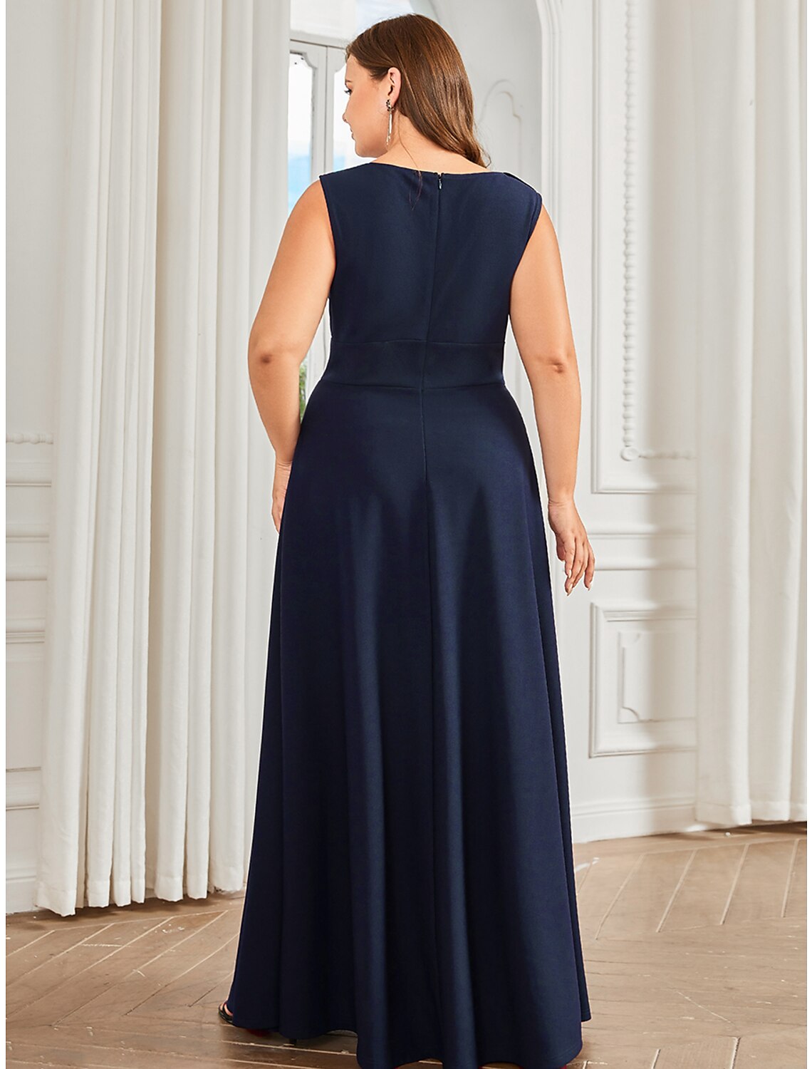 A-Line Evening Gown Plus Size Dress Formal Wedding Guest Floor Length Sleeveless Jewel Neck Bridesmaid Dress Polyester with Draping Appliques