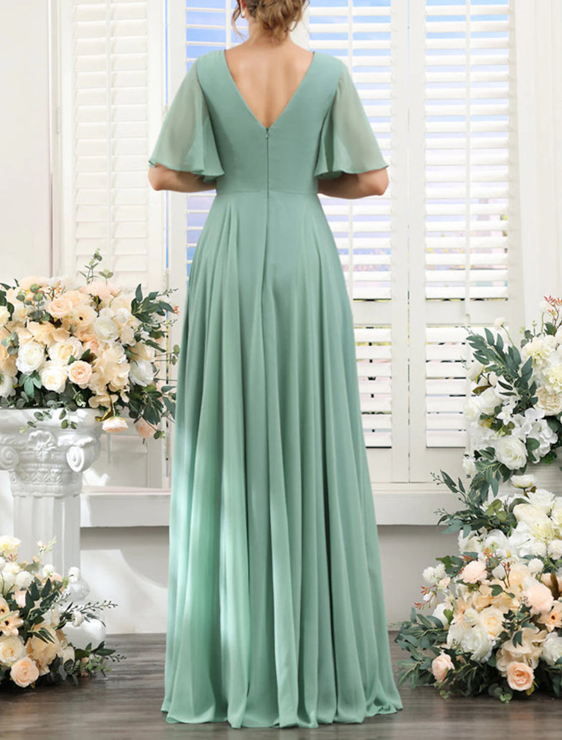 A-Line Bridesmaid Dress V Neck Short Sleeve Elegant Floor Length Chiffon with Split Front / Ruching